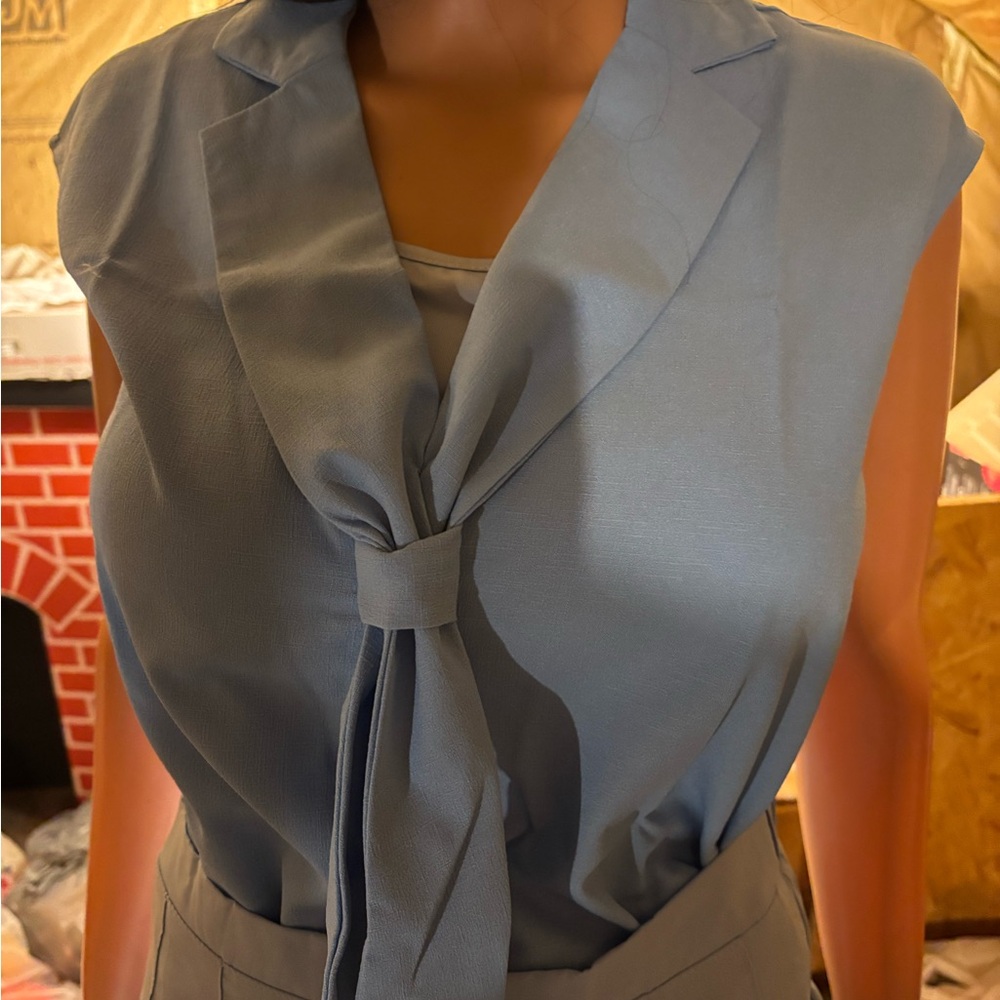 Women’s SHEIN Blue Tie-Front Blouse Size M6